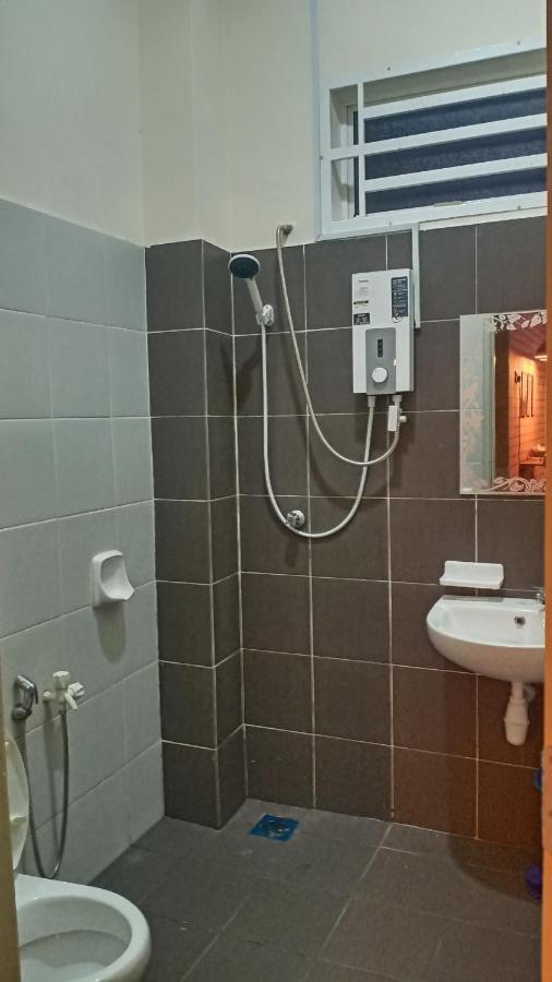 Illa Bella Homestay Jasin Εξωτερικό φωτογραφία